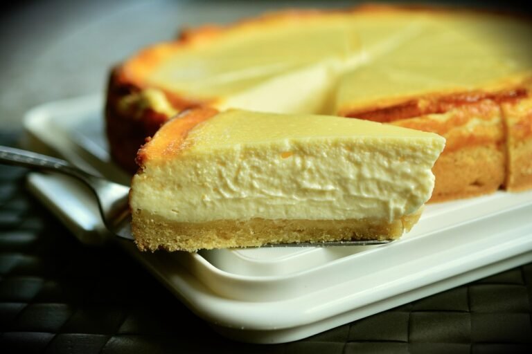 Receta de cheesecake tradicional al horno: ¡Delicioso postre casero!