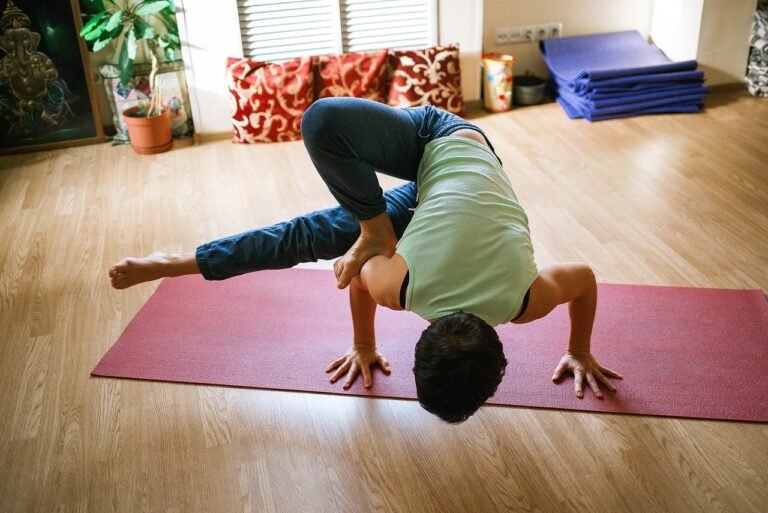 Posturas de equilibrio de yoga: guía completa para mejorar tu práctica